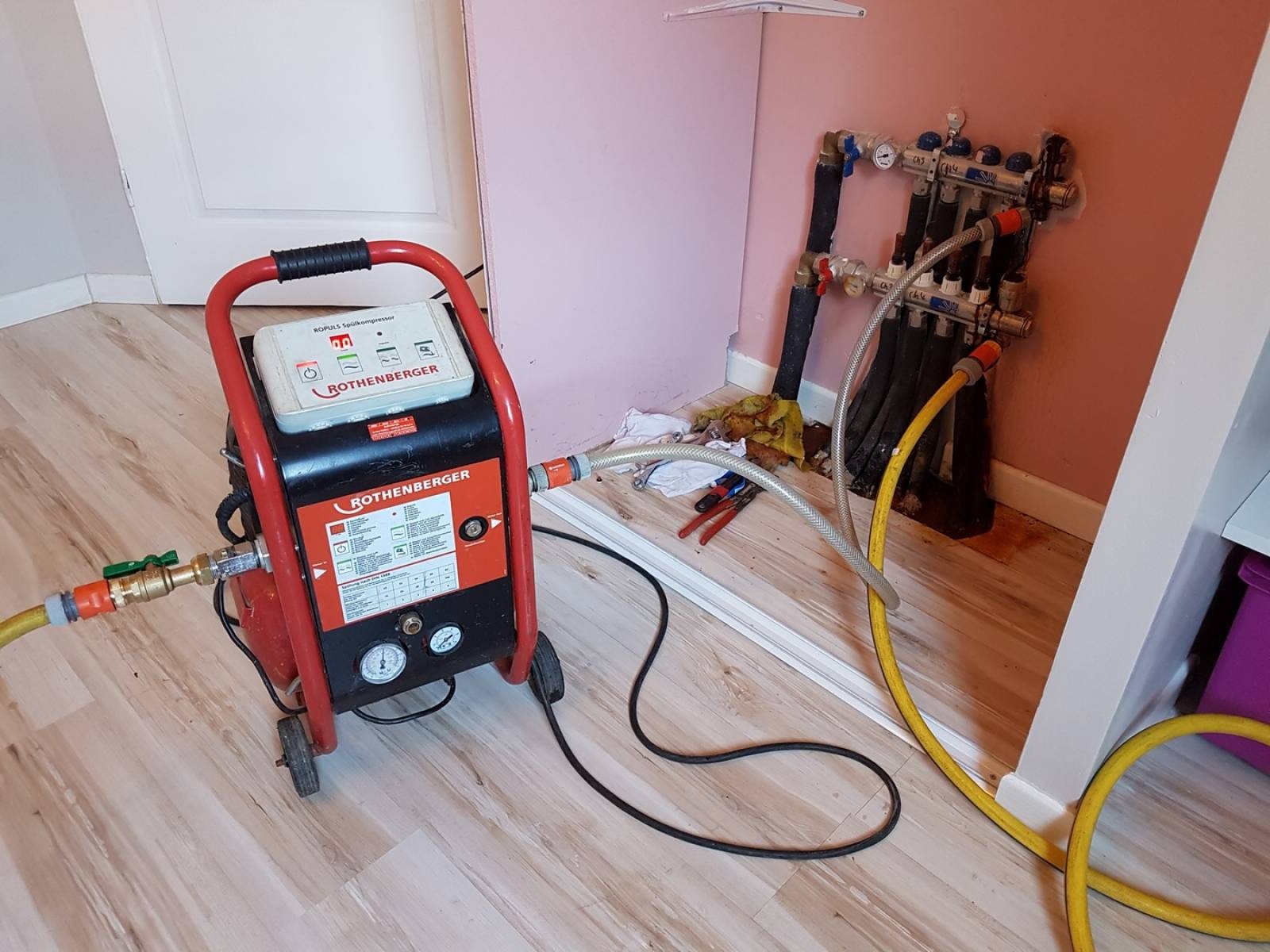 Ümraniye Altınşehir Vaillant Hermetik Şofben Kombi Bakımı